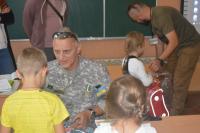 Чому Україні допомагати стало складніше - чеські волонтери